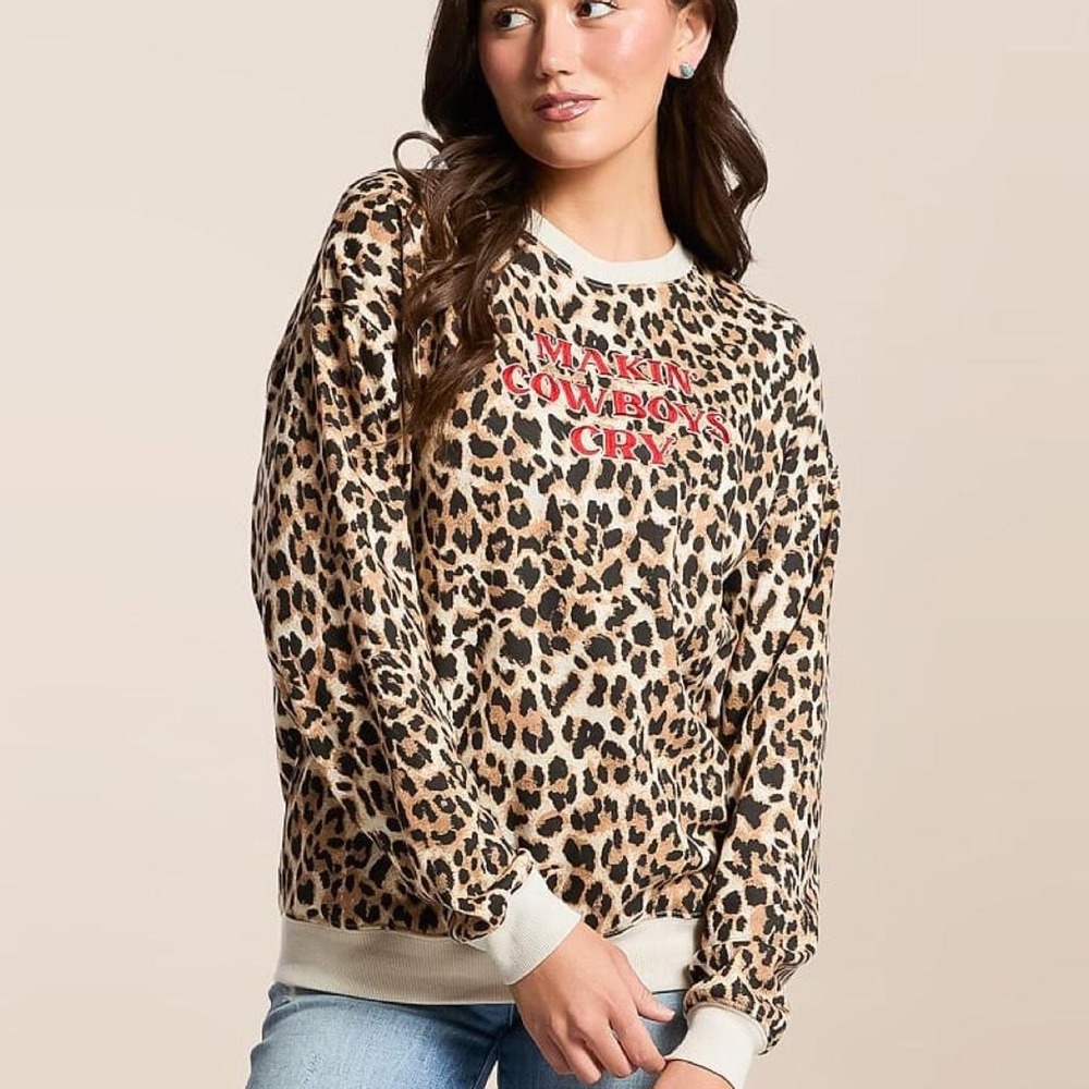 Goodie Two Sleeves Makin Cowboys Cry Cheetah Leopard Pullover Western Small